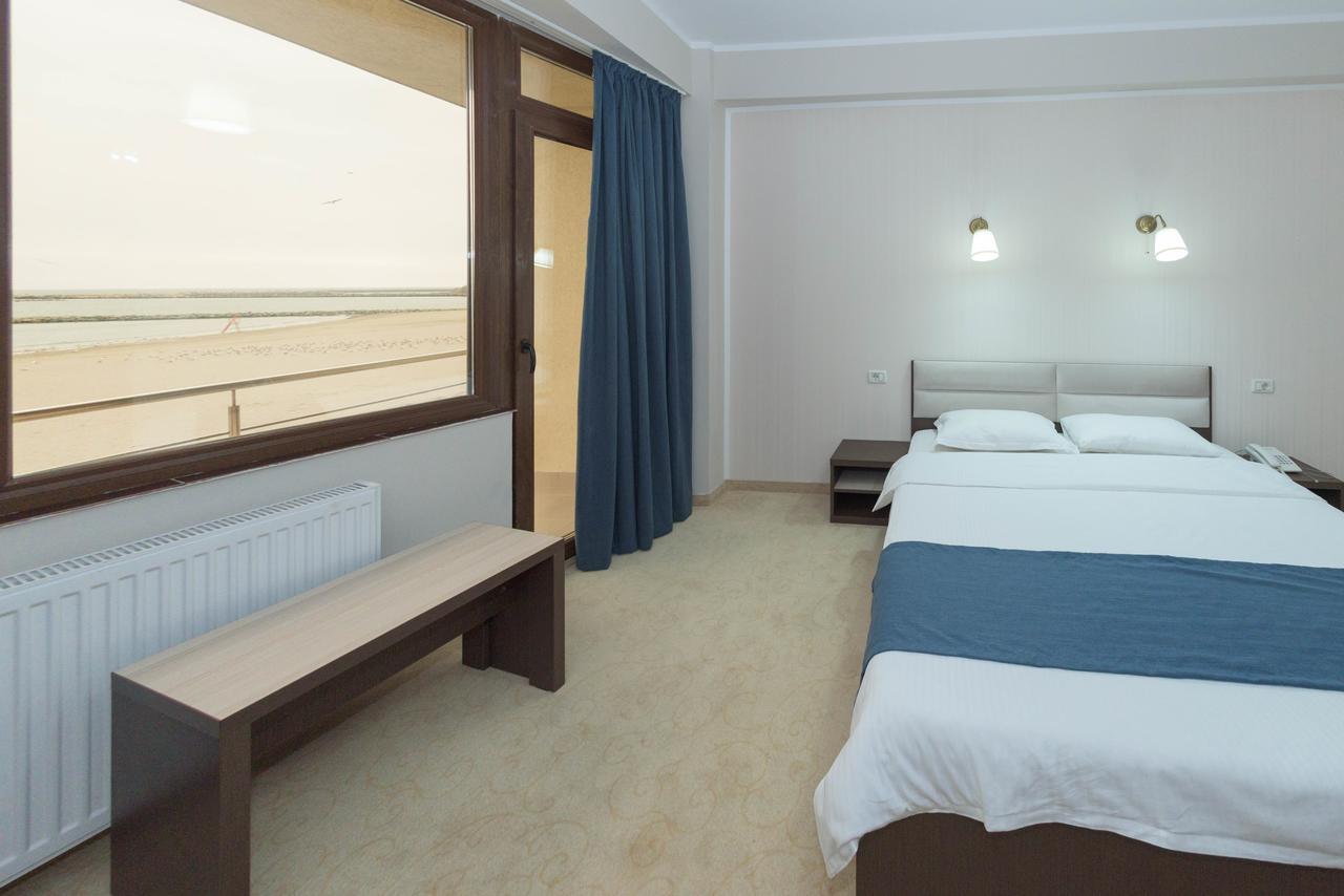 Hotel Promenada Mamaia Kültér fotó